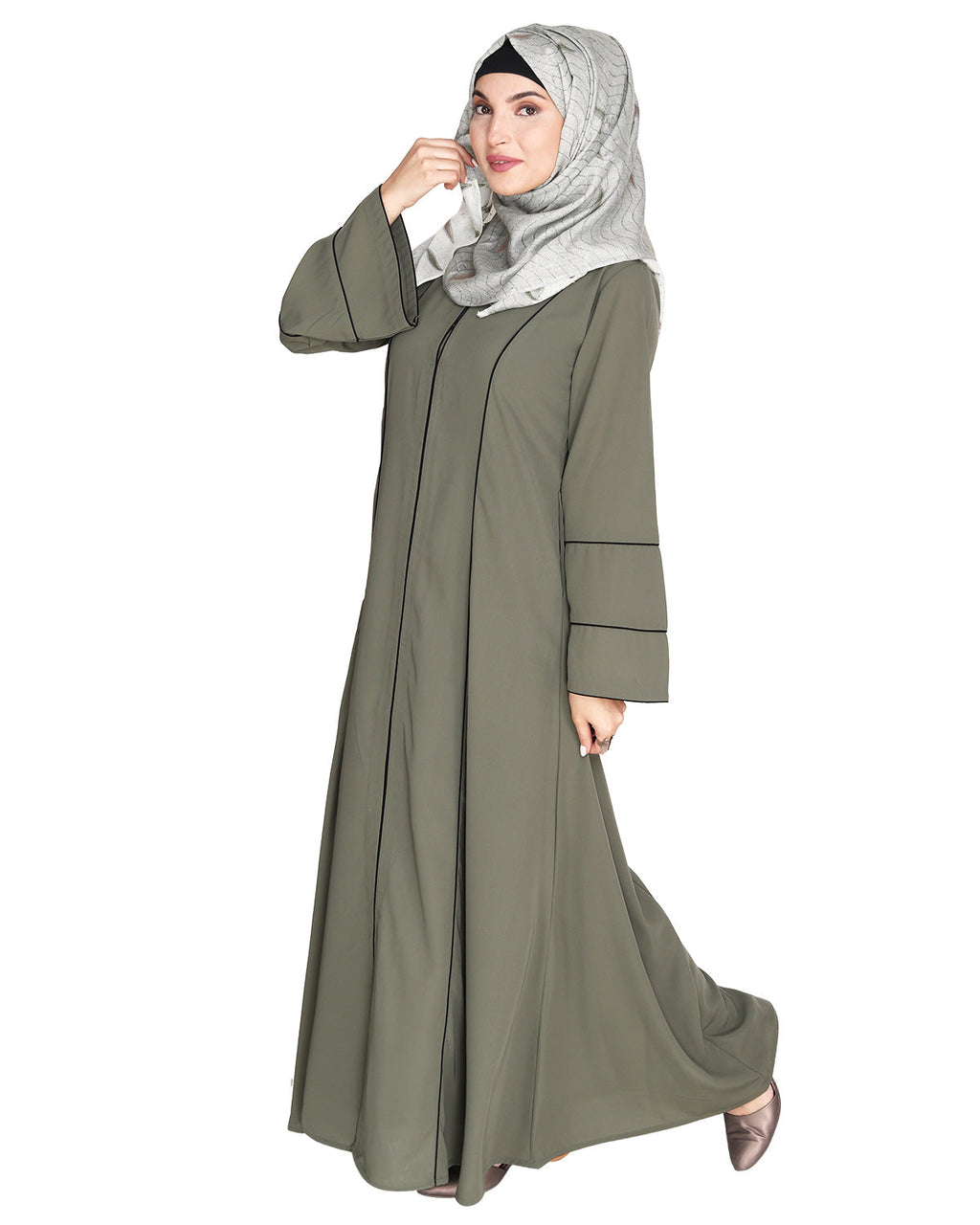 Snazzy Abaya with Sage Green Piping Design Dead Mint