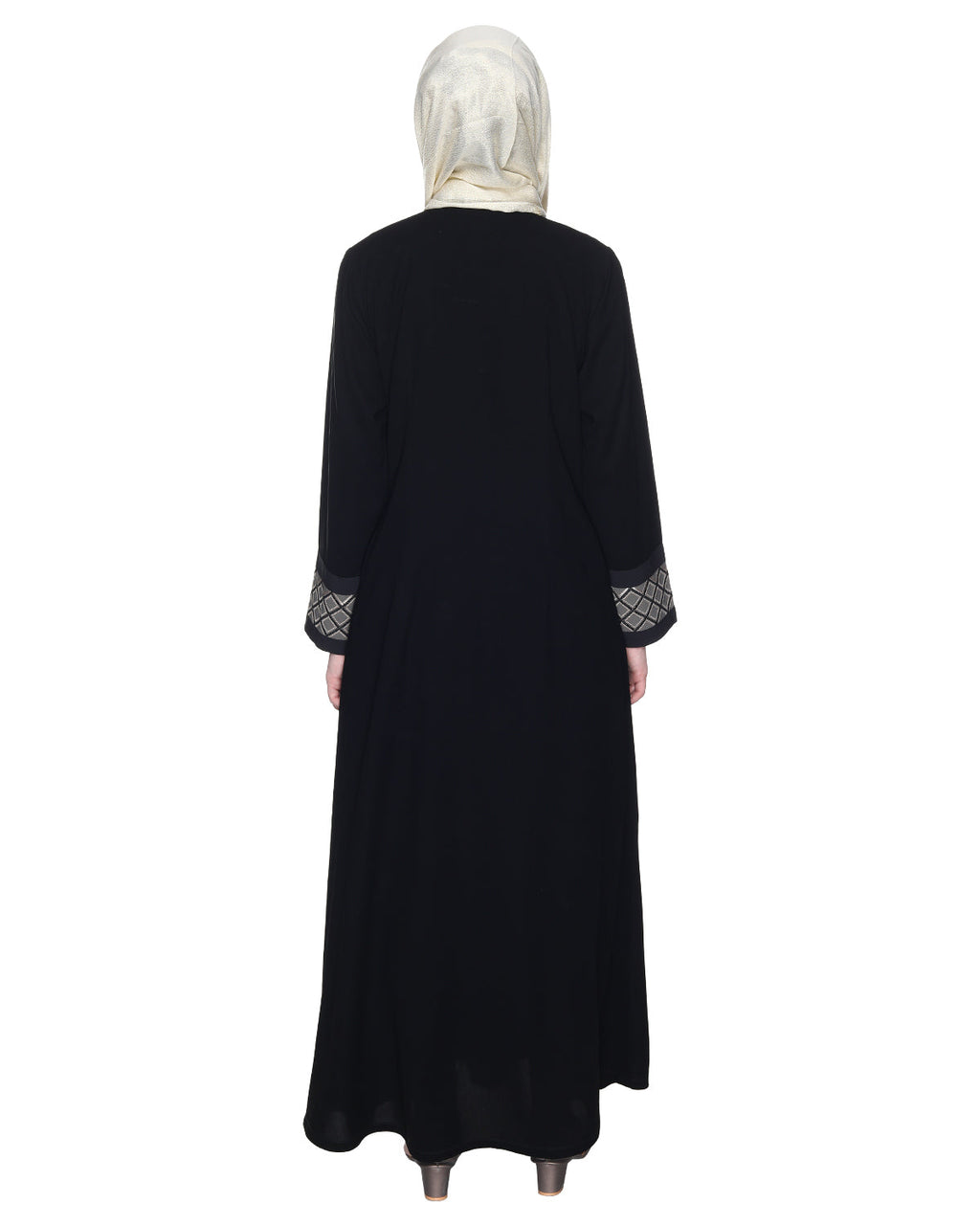 Magnificent Abaya With Gleaming Yolk And Sleeves Black