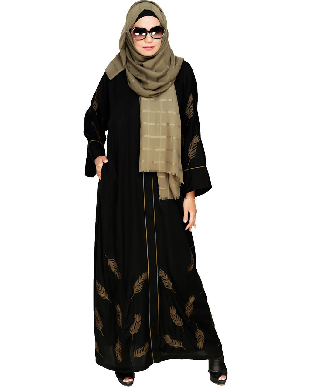 Feather Embroidered Deisgner Dubai Style Abaya Black