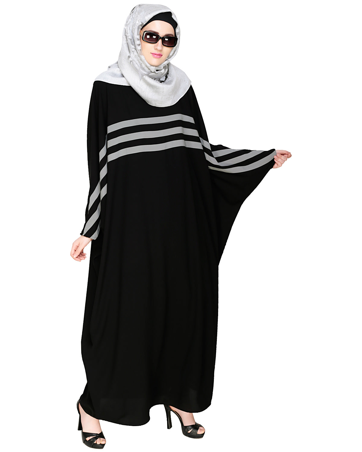 Sporty Kaftan With Black Detailing Wine