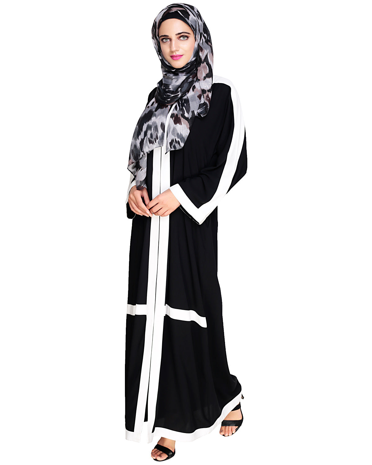 Enswathe Dubai Style Abaya Black
