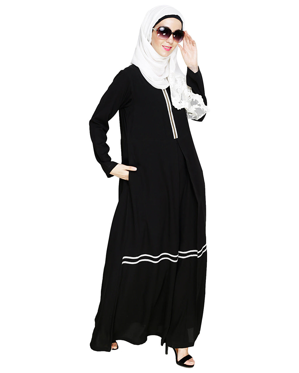 Graceful Lacy Abaya Black