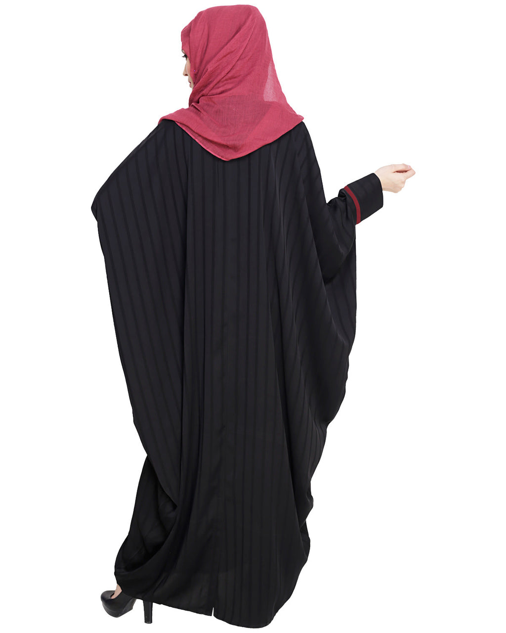 Graceful Pleated Black Kaftan Umber Brown