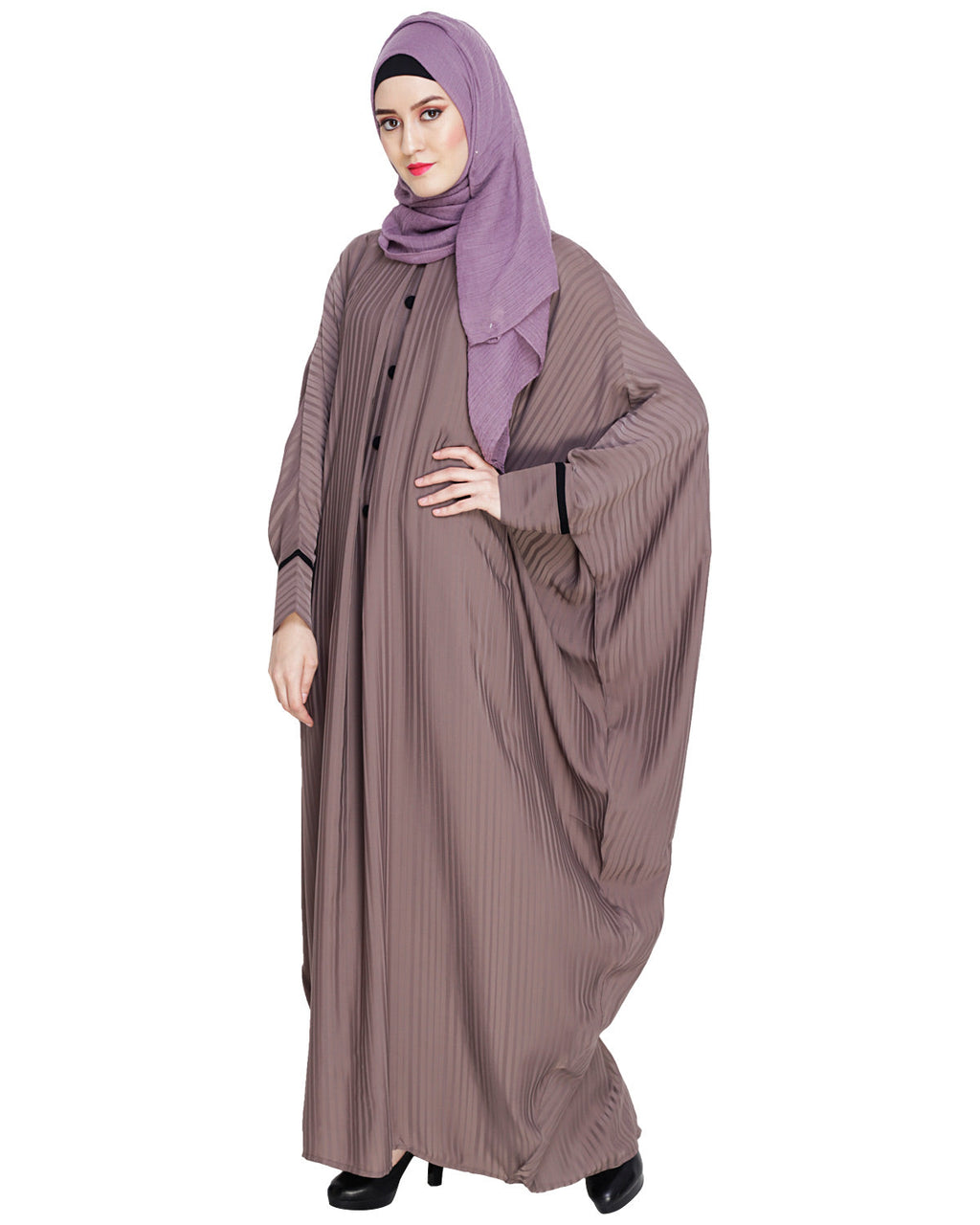 Graceful Pleated Black Kaftan Umber Brown