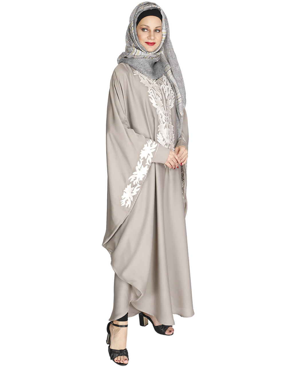 Aesthetically Elegent Kaftan Light Grey